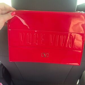 Red wallet or makeup bag Voce viva